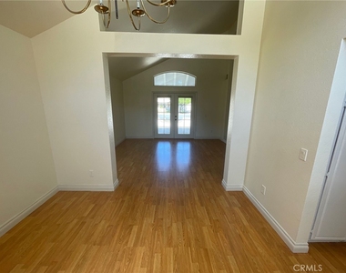 30275 Avenir Way - Photo Thumbnail 6