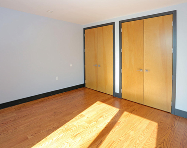 15 Cedar Street - Photo Thumbnail 8