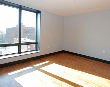 15 Cedar Street - Photo Thumbnail 3
