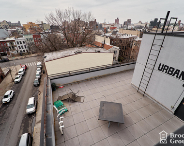15 Cedar Street - Photo Thumbnail 15