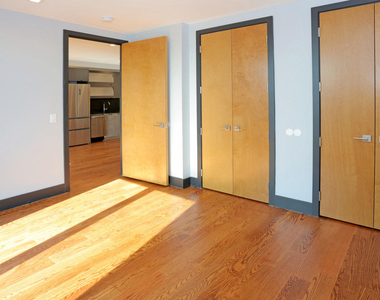 15 Cedar Street - Photo Thumbnail 7