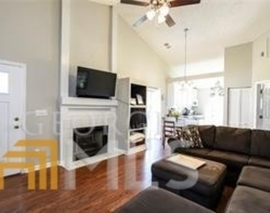 2639 Laurel Lane Nw - Photo Thumbnail 1