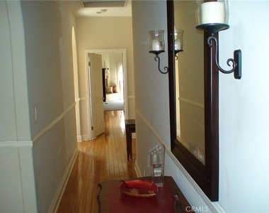 14320 Hortense Street - Photo Thumbnail 11