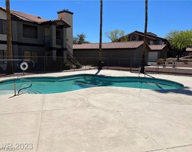 1575 W Warm Springs Road - Photo Thumbnail 19