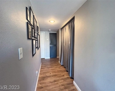 1575 W Warm Springs Road - Photo Thumbnail 11