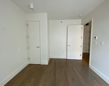 1068 Fulton Street - Photo Thumbnail 5
