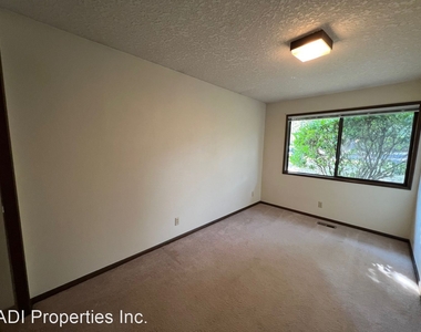 8820 Sw Oxbow Terrace - Photo Thumbnail 8