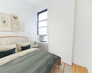 135 William Street - Photo Thumbnail 6