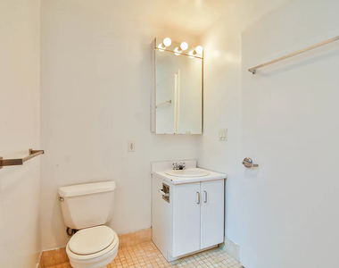 135 William Street - Photo Thumbnail 10