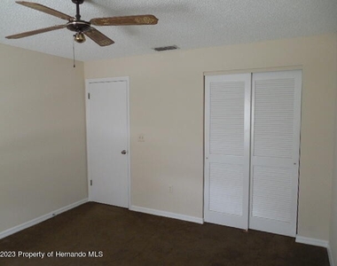 4225 Landover Boulevard - Photo Thumbnail 12