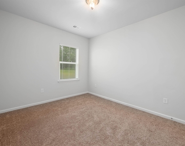 2878 Ellesmere Circle - Photo Thumbnail 13