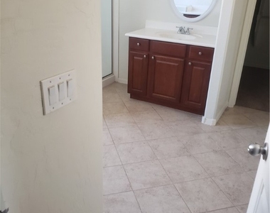 6808 Tarpon Springs Court - Photo Thumbnail 60