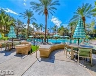 260 E Flamingo Road - Photo Thumbnail 15