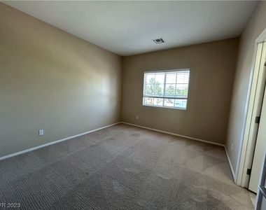 9735 Phoenician Avenue - Photo Thumbnail 52