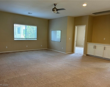 9735 Phoenician Avenue - Photo Thumbnail 27