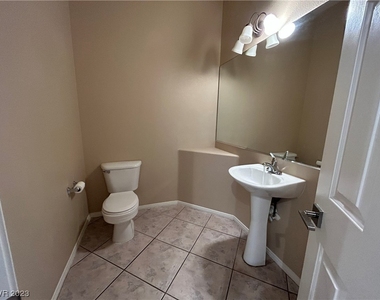 9735 Phoenician Avenue - Photo Thumbnail 23