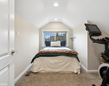 5155 W George Street - Photo Thumbnail 11