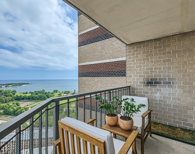 3660 N Lake Shore Drive - Photo Thumbnail 19