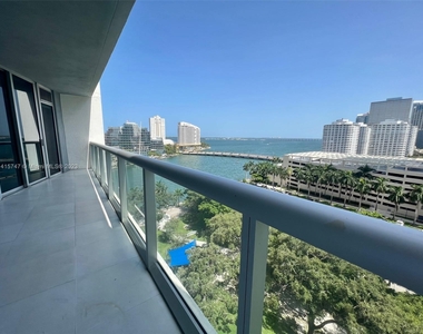 495 Brickell Ave - Photo Thumbnail 7