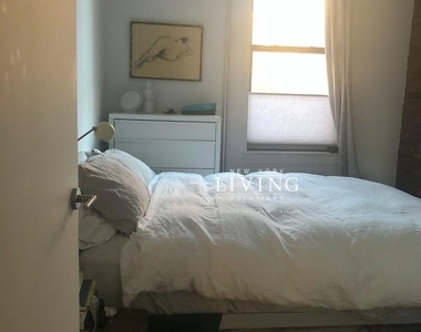 115 Carlton Avenue - Photo Thumbnail 3