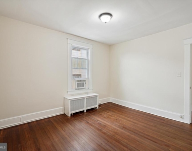 4226 Fessenden St Nw - Photo Thumbnail 14