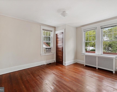 4226 Fessenden St Nw - Photo Thumbnail 16