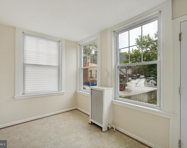 4226 Fessenden St Nw - Photo Thumbnail 6