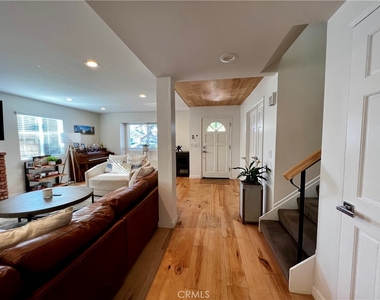 1104 Ysabel Street - Photo Thumbnail 9