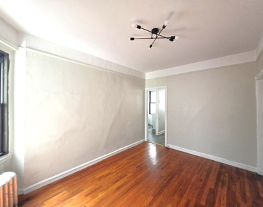 21-15 33rd Street - Photo Thumbnail 4