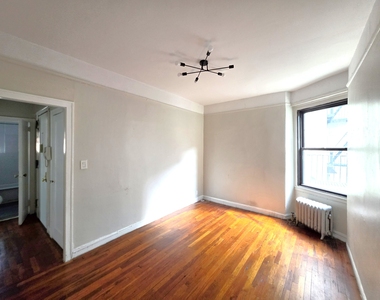 21-15 33rd Street - Photo Thumbnail 3