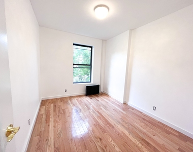 137 West 83rd Street, New York, NY 10024 - Photo Thumbnail 3