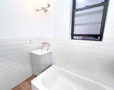 137 West 83rd Street, New York, NY 10024 - Photo Thumbnail 6