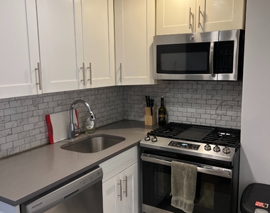 788 Columbus Avenue - Photo Thumbnail 8