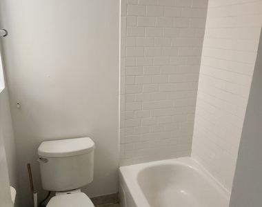 303 Broome St Unit 20 - Photo Thumbnail 7