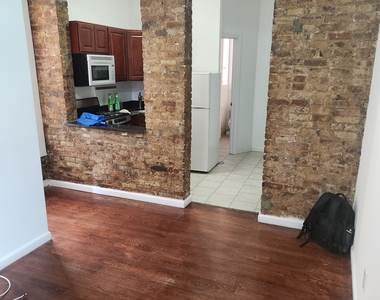 303 Broome St Unit 20 - Photo Thumbnail 1