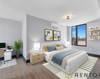 475 Grand Street - Photo Thumbnail 3