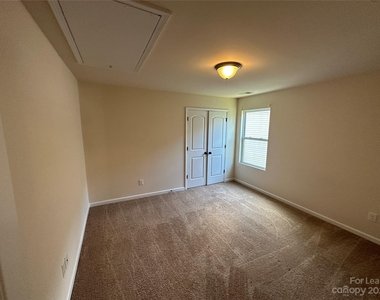 1010 Albany Park Drive - Photo Thumbnail 42