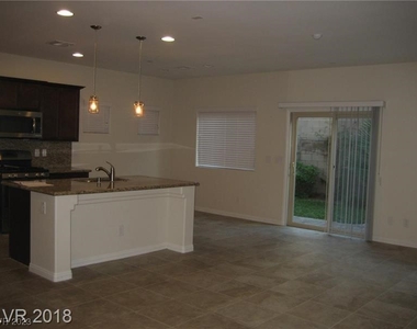 1117 Jesse Harbor Avenue - Photo Thumbnail 2