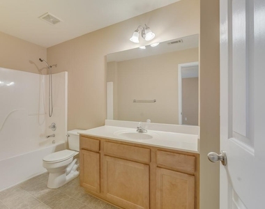 3277 Wyesham Circle - Photo Thumbnail 26