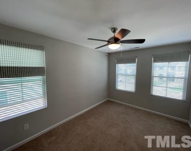 424 Irving Way - Photo Thumbnail 10