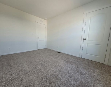 6223 E. Sahara Ave. - Photo Thumbnail 6