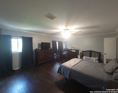 9514 Winding Elm Pl - Photo Thumbnail 9