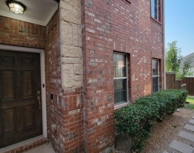 4637 Penelope Lane - Photo Thumbnail 2