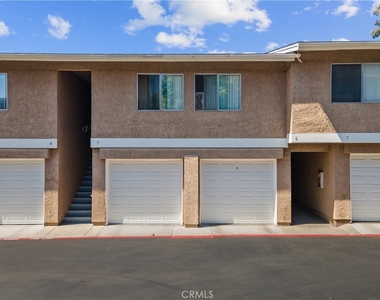 4254 Mesa Vista Way - Photo Thumbnail 1