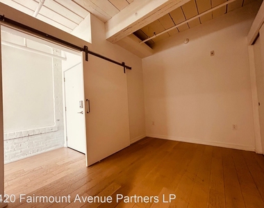 430 Fairmount Ave - Photo Thumbnail 4