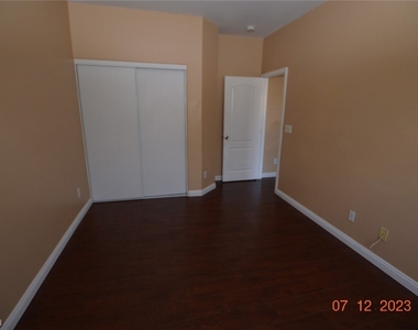 2512 W San Miguel Avenue - Photo Thumbnail 27