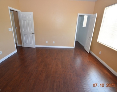 2512 W San Miguel Avenue - Photo Thumbnail 30