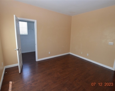 2512 W San Miguel Avenue - Photo Thumbnail 29