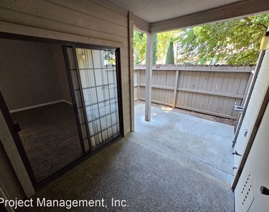 2411 Mission Ave - Photo Thumbnail 13