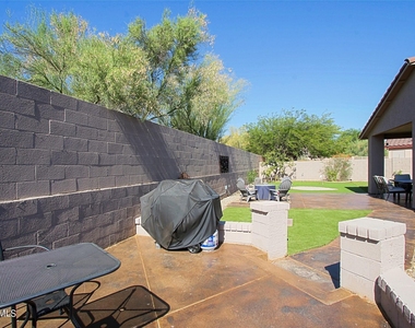 7308 E Whispering Wind Drive - Photo Thumbnail 47